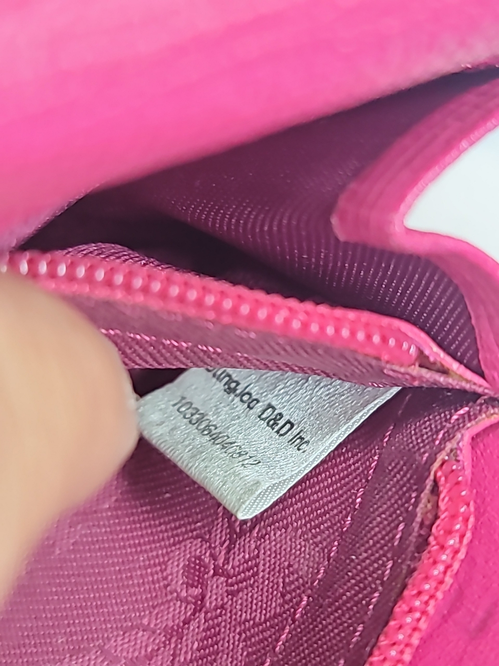 MCM Hot Pink Leather Trifold Wallet Charm Detail In Great Condition - Picture 14 of 16